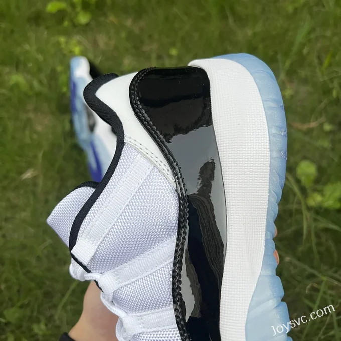 Air Jordan 11 Low Concord GS 528896-153