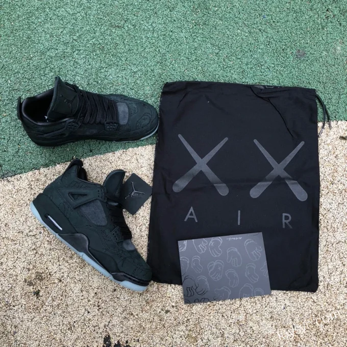 Air Jordan 4 KAWS 930155-001 Black