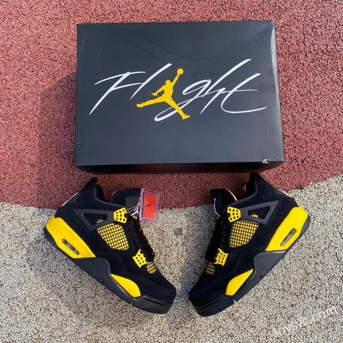 Air Jordan 4 Thunder Mid DH6927-017 Black Yellow