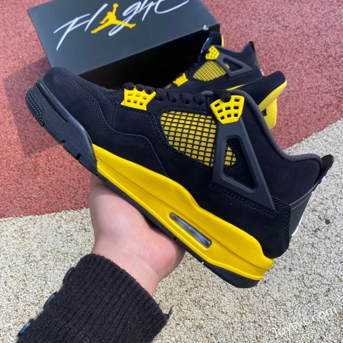 Air Jordan 4 Thunder Mid DH6927-017 Black Yellow