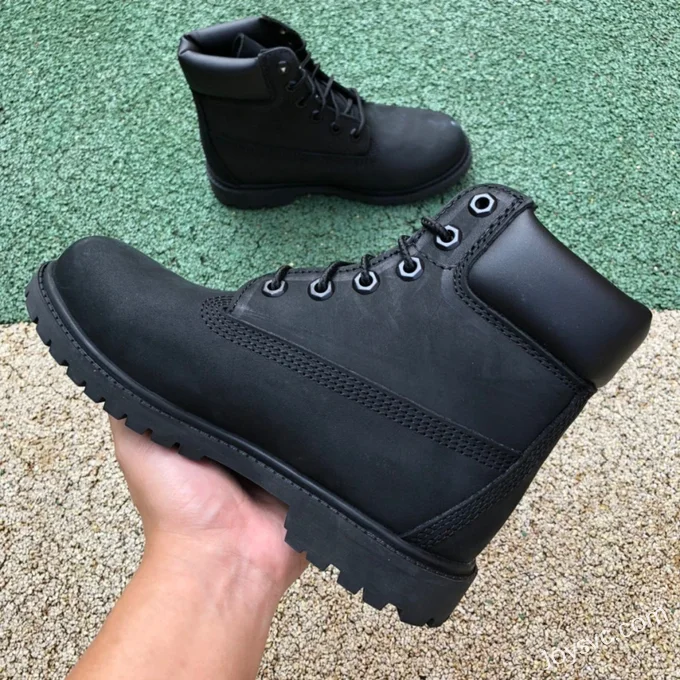 Timberland 6-Inch Lightweight Boots in Black High-Top