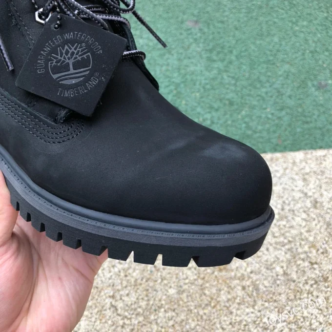 Timberland 6-Inch Lightweight Boots in Black