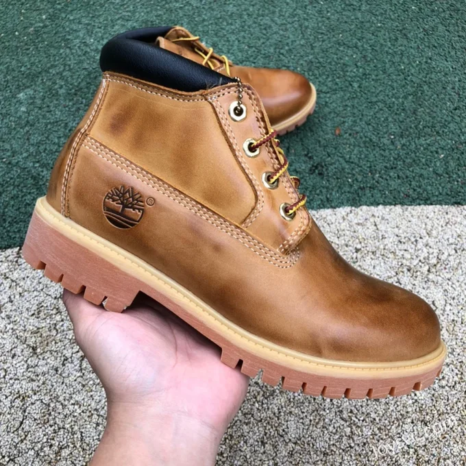 Timberland Mid-Top Boots in Brown