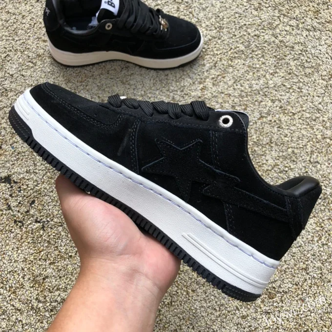 BAPE STA SK8 Low-Top Shoes in Black and White with Suede