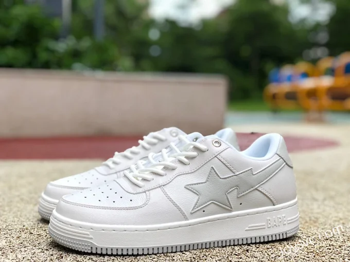 BAPE STA SK8 Low-Top Shoes in White and Silver