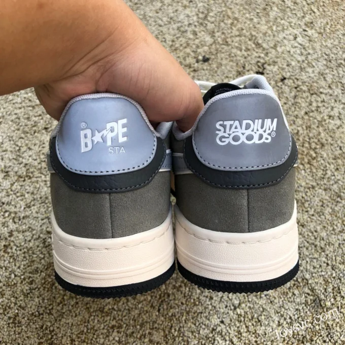 BAPE STA SK8 Low-Top Shoes in Grey and Light Green