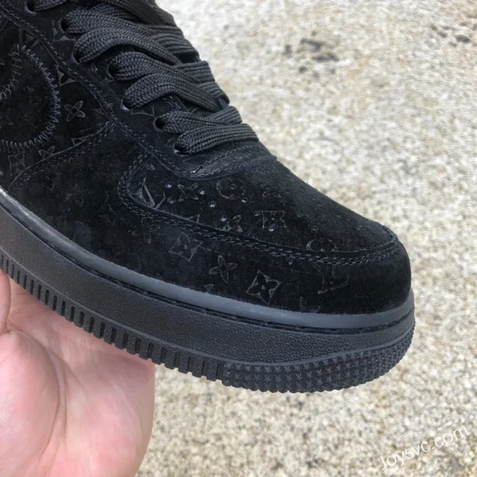 Louis Vuitton x Nike Air Force 1 x Off-White MS02