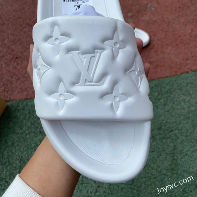 Louis Vuitton WATERFRONT White Slides