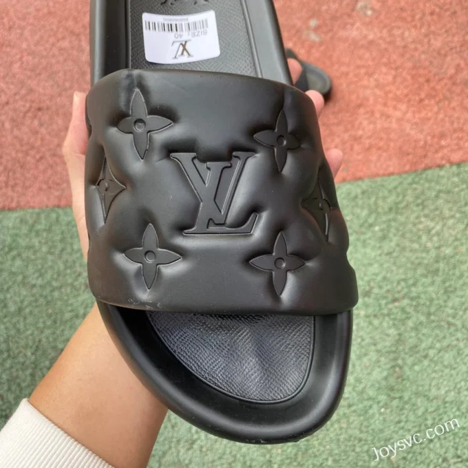 Louis Vuitton WATERFRONT Black Slides