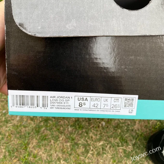 Travis Scott x Air Jordan 1 Low DZ1382-001 Black Tiffany Reverse Swoosh