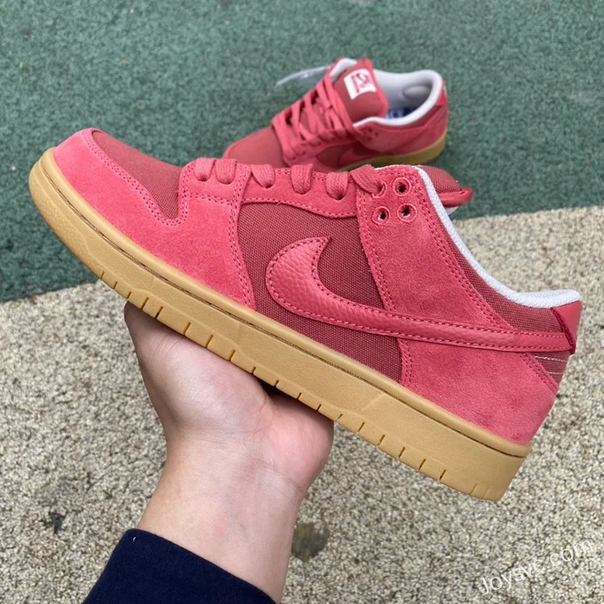 Nike Dunk SB Low Brick Red Gum DV5429-600