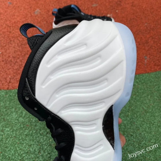 Nike Foamposite One Retro Sneakers in Black & White