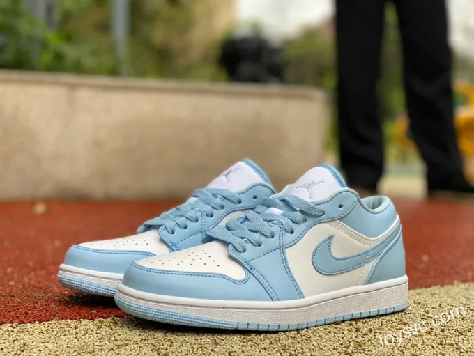 Air Jordan 1 Low DC0774-141 University Blue Retro