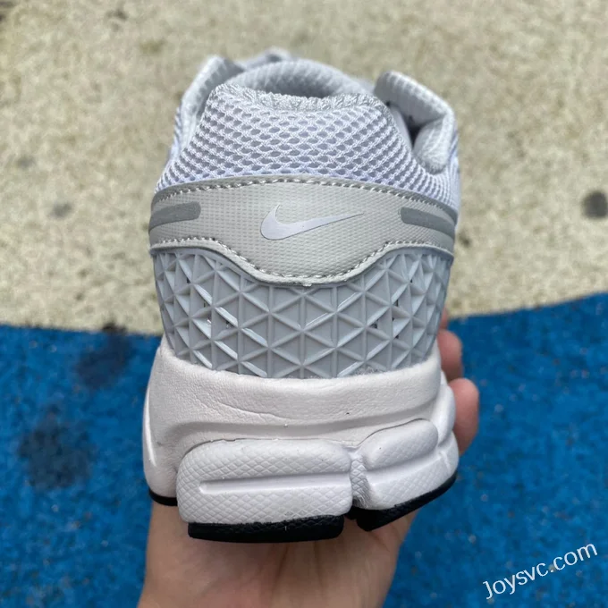 Nike Air Zoom Vomero 5 Grey Running Shoes BV1358-001