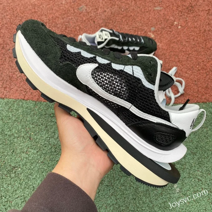 Nike x Sacai Vaporwaffle Black White CV1363-001