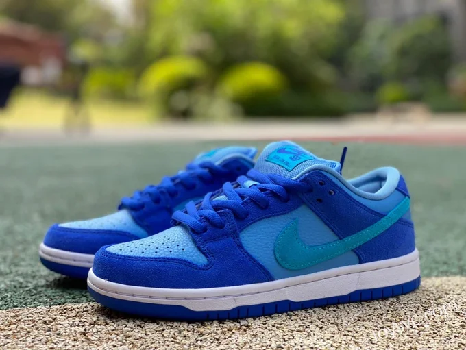 Pure Original Nike SB Dunk Low Blue Raspberry Retro Sneakers DM0807-400