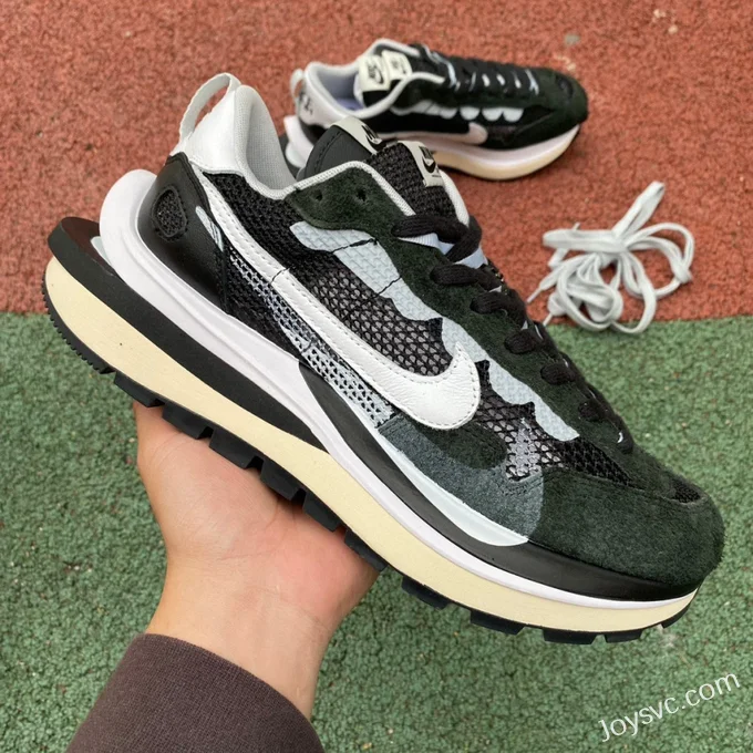 Nike x Sacai Vaporwaffle Black White CV1363-001