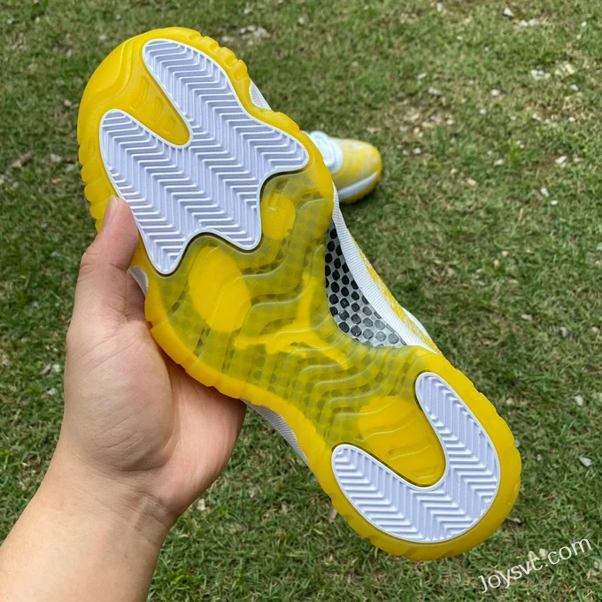 Air Jordan 1 Low WMNS Yellow Snakeskin AH7860-107