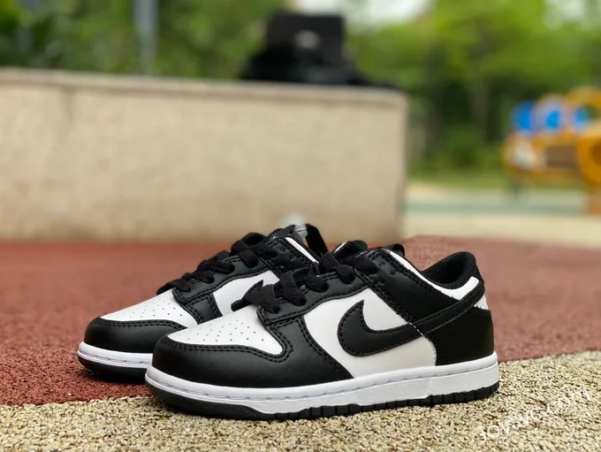 Nike Dunk Low White Black Kids CW1588-100