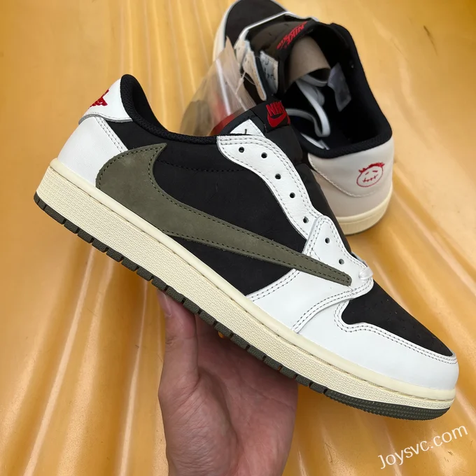 Travis Scott x Air Jordan 1 Low DZ4137-106 Olive Green Factory Version