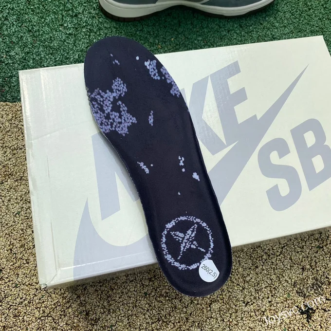 Yuto Horigome x Nike SB Dunk Low Feather FQ1180-001