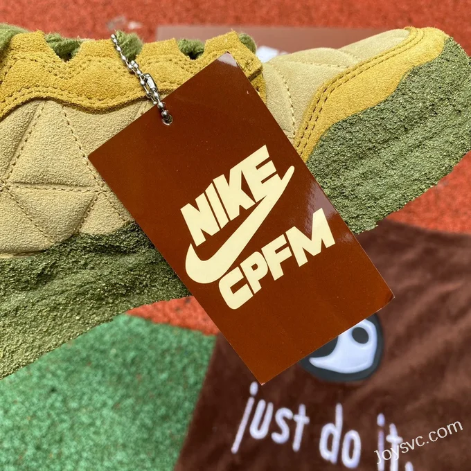 Cactus Plant Flea Market x Nike Dunk Low Army Green Retro Sneakers DM0430