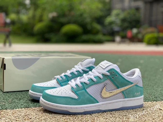 Pure Original APRIL SKATEBOARDS x Nike SB Dunk Low Tiffany Green Retro Sneakers