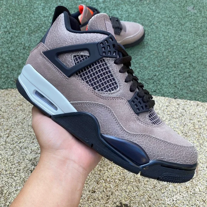 Air Jordan 4 DB0732-200 Mocha Brown