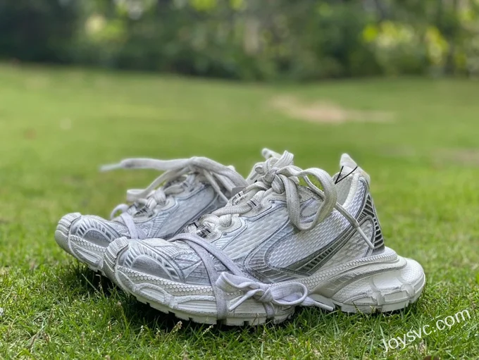 Balenciaga 3XL Silver White Distressed Pure Original Vintage Dad Shoes