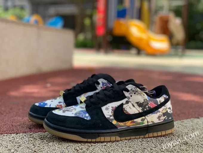 Supreme x Nike SB Dunk Low Black Graffiti Sneakers FD8778-001