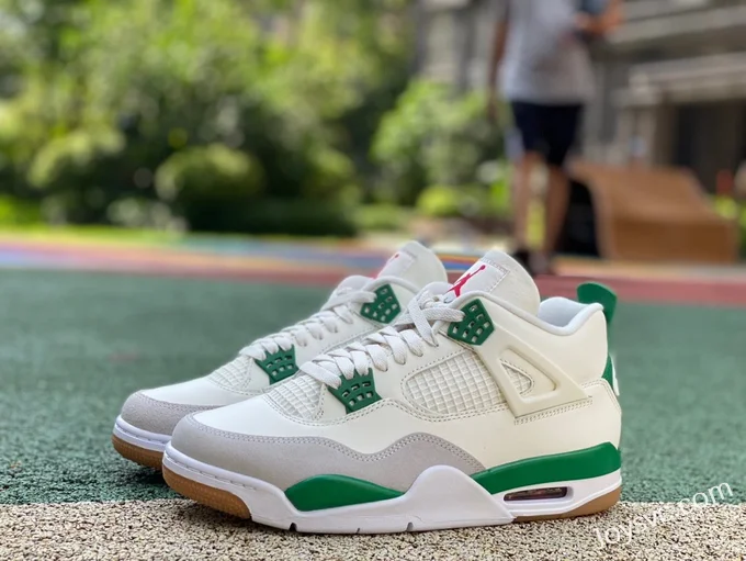 Nike SB x Air Jordan 4 DR5415-103 White Green