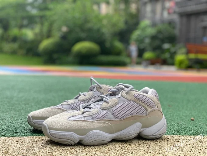 Adidas Yeezy 500 in Grey and Purple