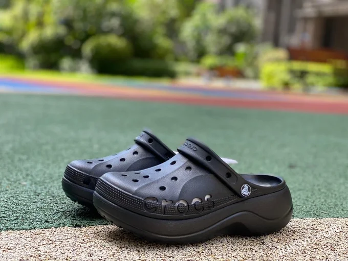 Crocs Bava Platform Clog Sandals in Black