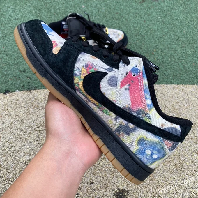 Supreme x Nike SB Dunk Low Rammellzee FD8778-001