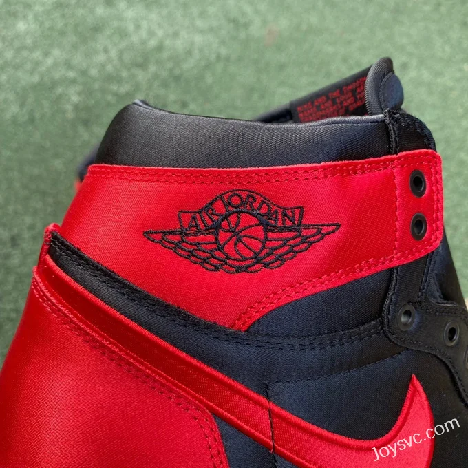 Air Jordan 1 High FD4810-061 Satin Bred Retro