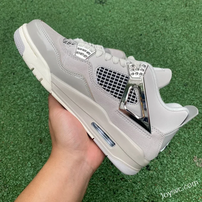 Air Jordan 4 WMNS Frozen Moments AQ9129-001