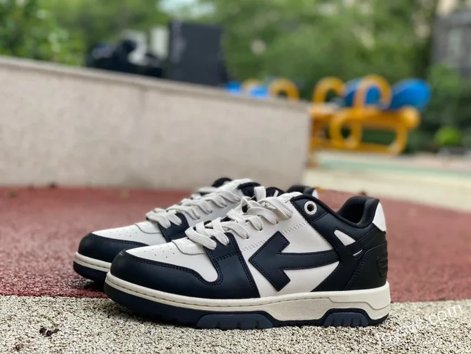 OFF-WHITE Black White Leather Sneakers