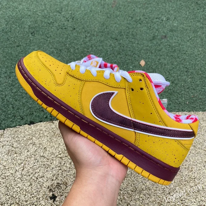 Nike SB Dunk Low Yellow Lobster 313170 137566