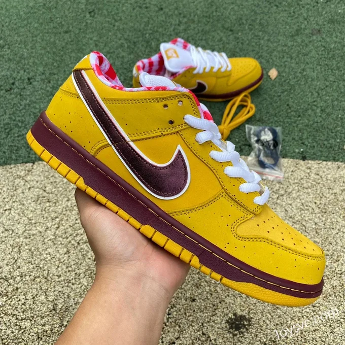 Nike SB Dunk Low Yellow Lobster 313170 137566