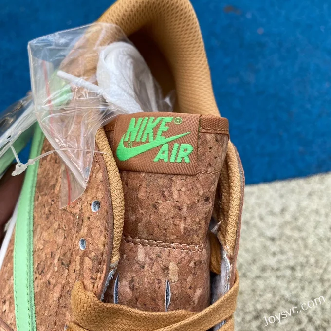 Travis Scott x Air Jordan 1 Low DM7866922 Oatmeal Green Reverse Swoosh