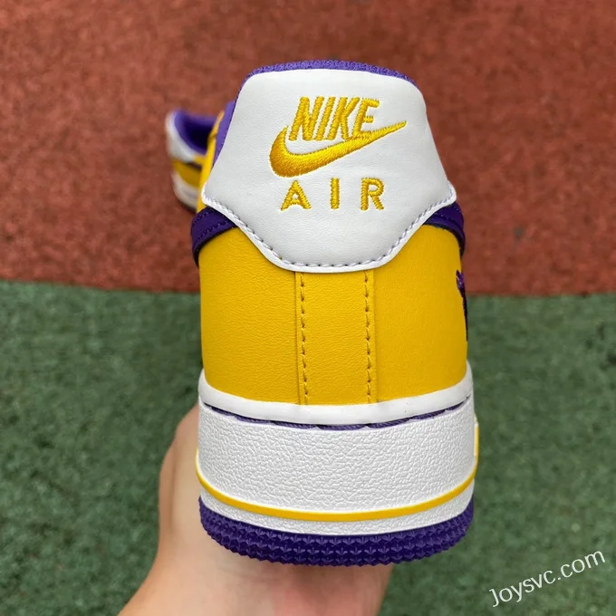 Kobe Bryant x Nike Air Force 1 Low Retro QS FZ1151-100