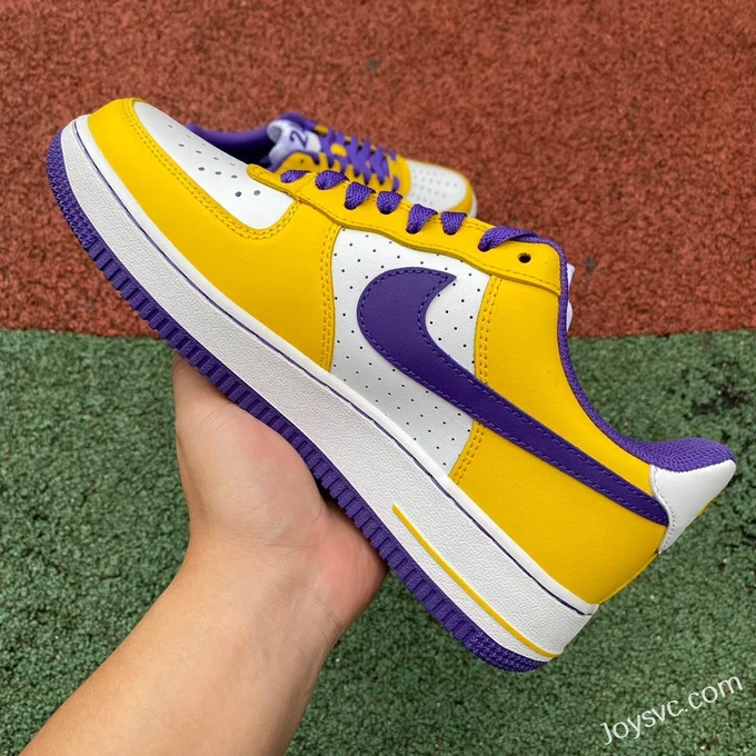 Kobe Bryant x Nike Air Force 1 Low Retro QS FZ1151-100