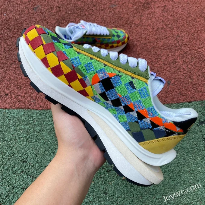 Sacai x Nike Woven Green Gusto DR5209300