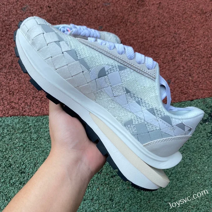 Sacai x Nike Woven White DR5209100