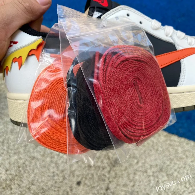 Travis Scott x Air Jordan 1 Low DM7866928 White Black Orange Reverse Swoosh