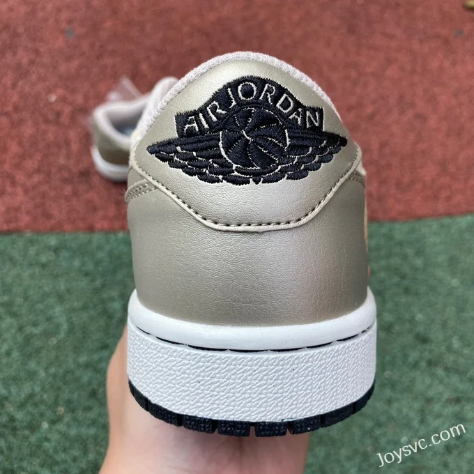 Travis Scott x Air Jordan 1 Low DM7866815 Silver Green Reverse Swoosh