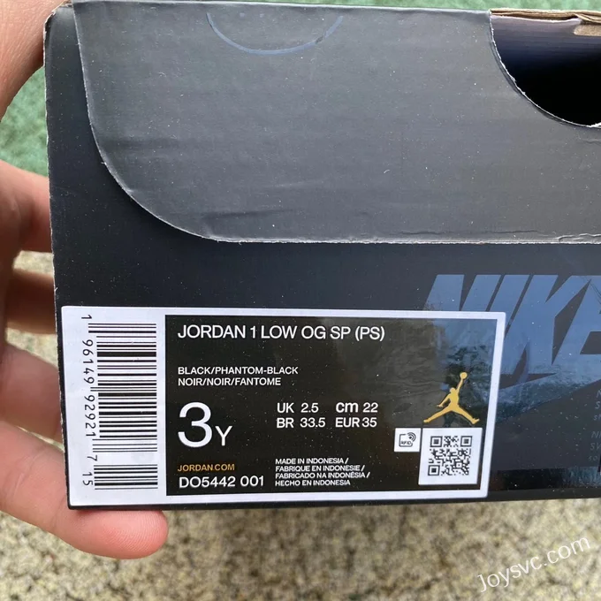 Travis Scott x Air Jordan 1 Low DM7866-001 Black Cat Kids Version