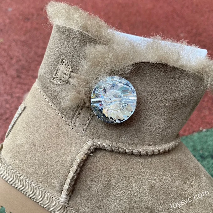 UGG Bailey Mini Bailey Button 11 Light Green Diamond Boots