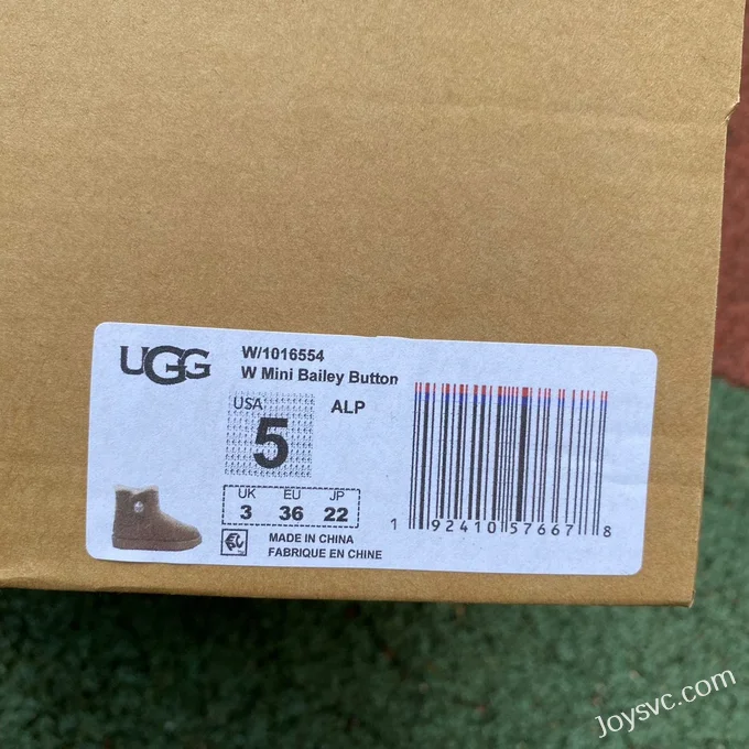 UGG Bailey Mini Bailey Button 11 Light Green Diamond Boots