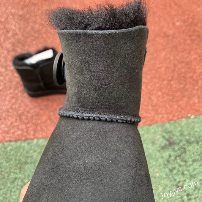 UGG Bailey Black Short Boots